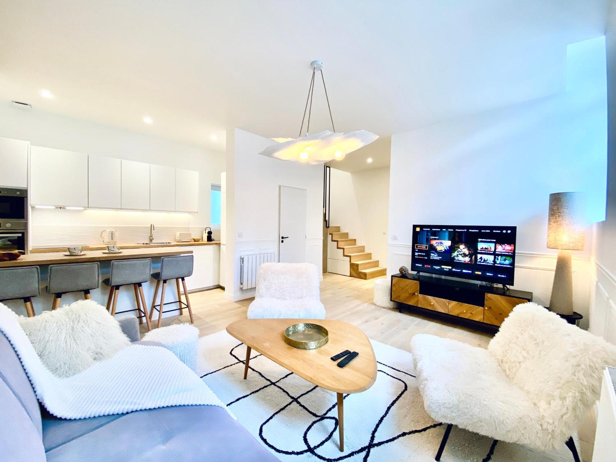 Velvet - Best Keys - Maison Duplex Elegante - Plein Centre Ville - Deco Minimaliste & Cosy - Literie Haut De Gamme - 2 Chambres Separees - Lit Queen Size & 1 Canape Convertible - Smart Tv - Wifi Fibre - Check-In Autonome Санс Екстериор снимка